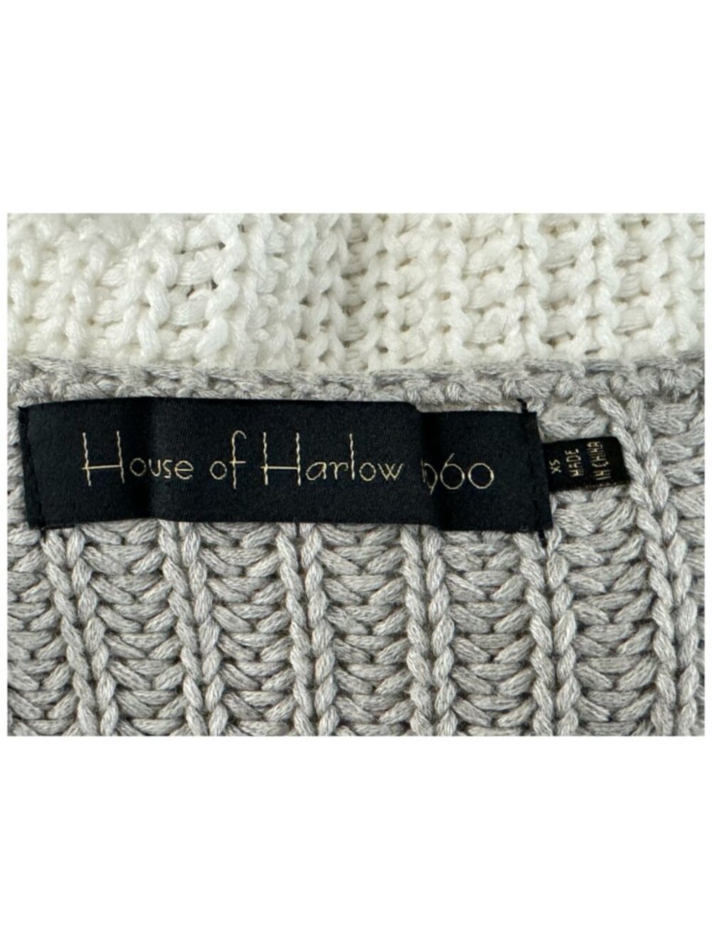 House of Harlow 1960 Adrienne Sweater XS Gray Ivory V Neck Chunky Knit - Picture 4 of 9